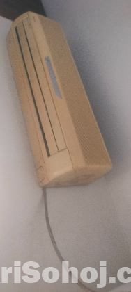 Gree AC (limited offer)